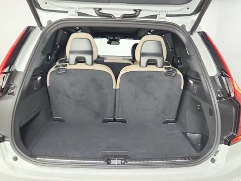 Certified 2026 Volvo XC90 B6 Ultra w/ Protection Package AWD/4WD image 44