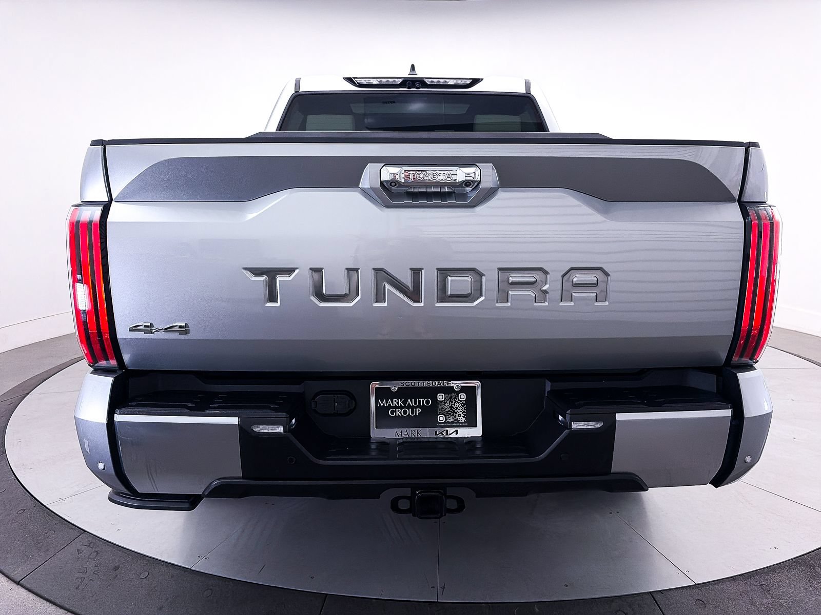 Used 2024 Toyota Tundra Capstone AWD/4WD image 17