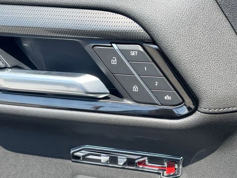 New 2025 GMC Sierra 1500 AT4 w/ Technology Package image 15