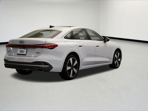 Used 2025 Audi A5 2.0T Premium Plus w/ Premium Plus image 5