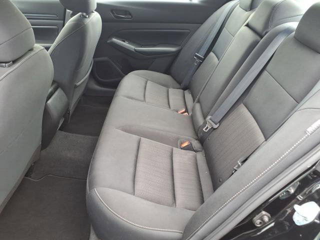 Used 2024 Nissan Altima 2.5 SV FWD image 9