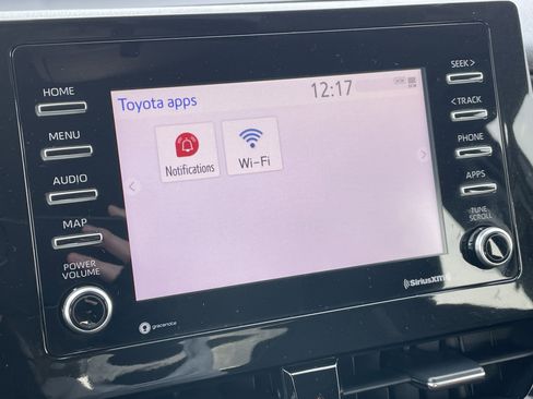 Used 2022 Toyota Camry LE image 31