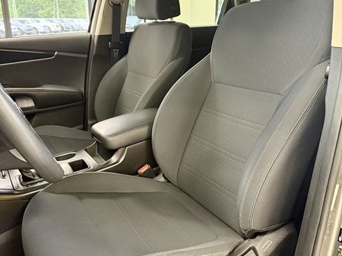 Used 2018 Kia Sorento L FWD image 14