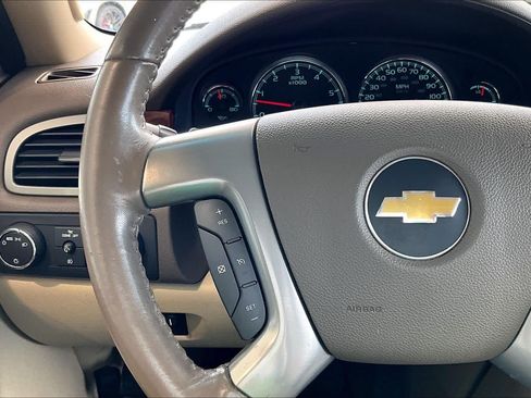 Used 2011 Chevrolet Tahoe LTZ AWD/4WD image 16