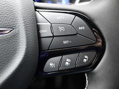 New 2026 Chrysler Pacifica Select w/ S Appearance Package AWD/4WD image 26