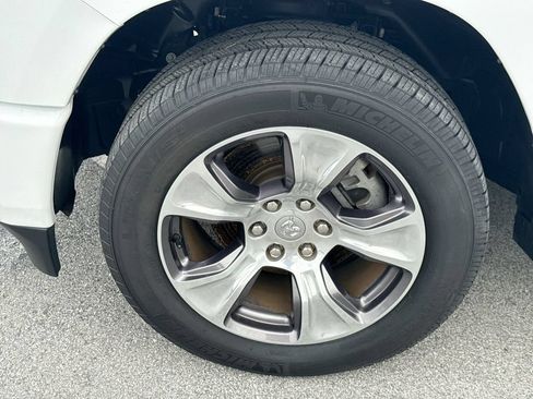 Used 2023 RAM 1500 Laramie AWD/4WD image 10