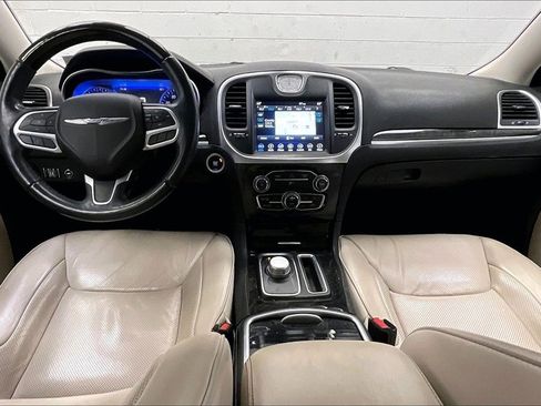 Used 2018 Chrysler 300 Limited w/ Light Group image 14