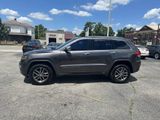 Used 2018 Jeep Grand Cherokee Limited image 2