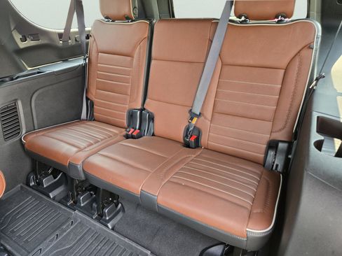 Used 2023 GMC Yukon XL Denali Ultimate w/ LPO, Floor Liner Package AWD/4WD image 19