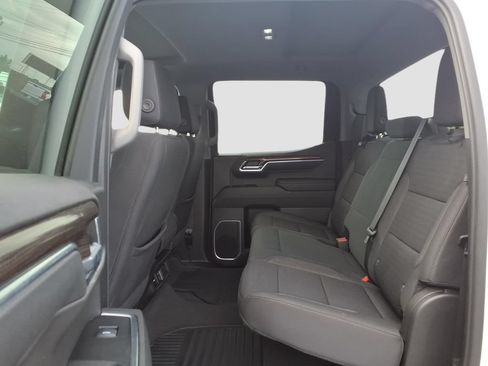 Used 2023 Chevrolet Silverado 1500 LT AWD/4WD image 14