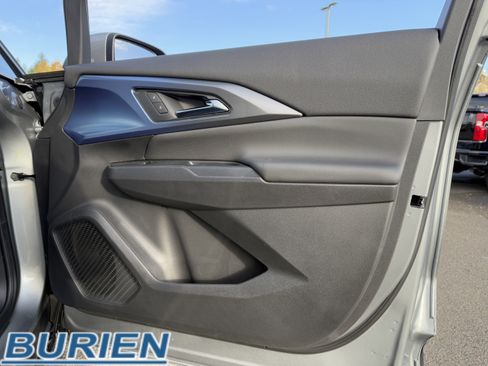 New 2026 Chevrolet Equinox EV LT image 22