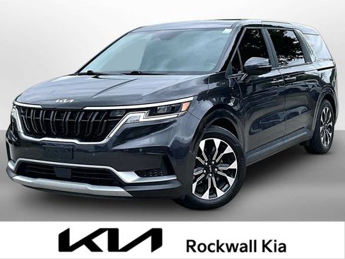 Certified 2024 Kia Carnival EX FWD image 1