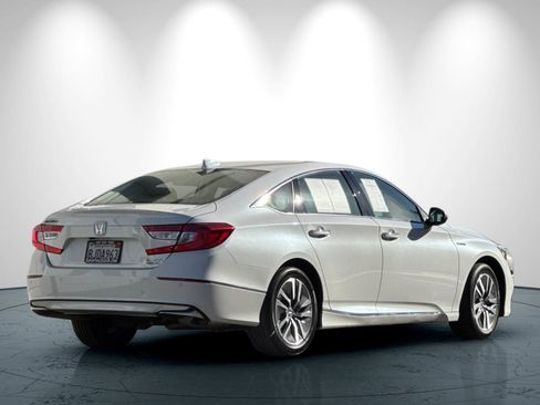 Used 2019 Honda Accord Touring image 4