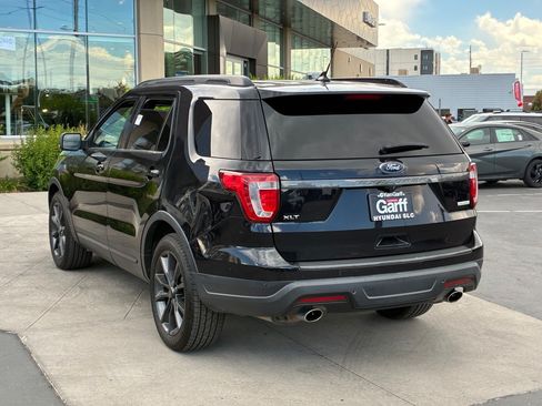 Used 2019 Ford Explorer XLT w/ Equipment Group 202A FWD image 7