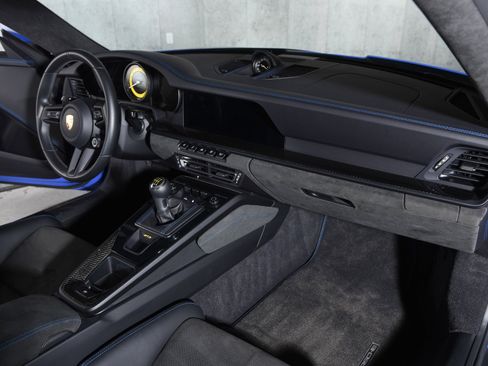Used 2022 Porsche 911 GT3 RWD image 18