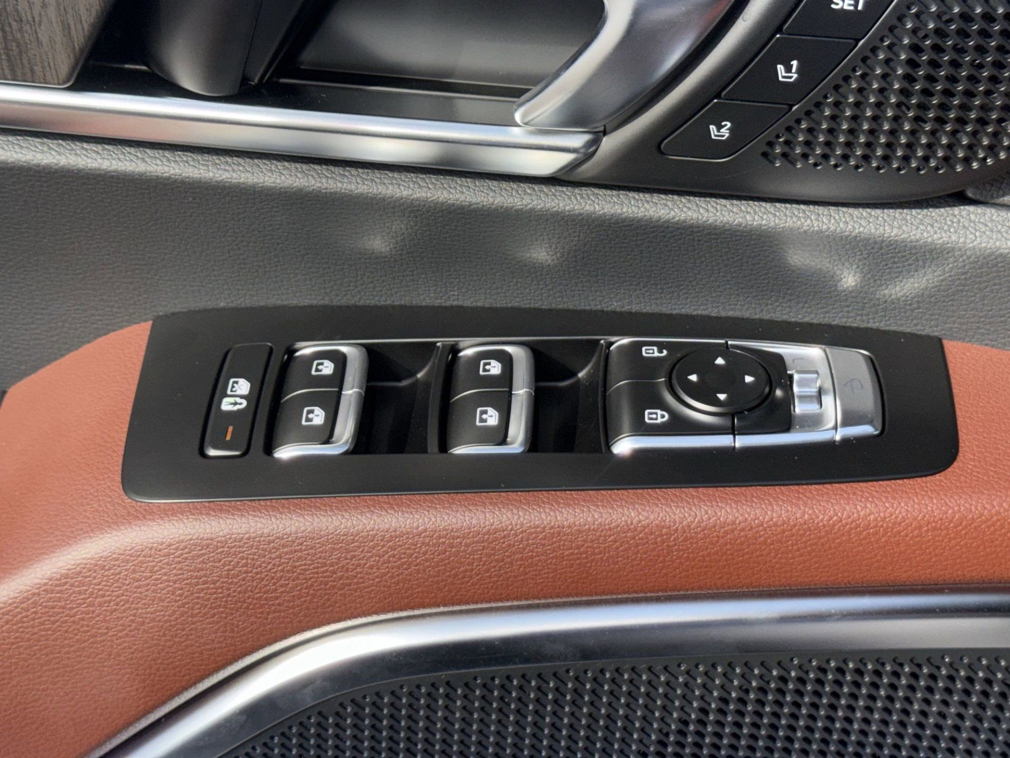 New 2025 Kia Telluride SX w/ SX Captain's Chair Package AWD/4WD image 22