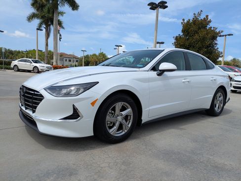 Used 2021 Hyundai Sonata SE FWD image 5