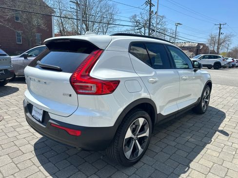 Used 2026 Volvo XC40 B5 Plus w/ Protection Package Premier AWD/4WD image 37