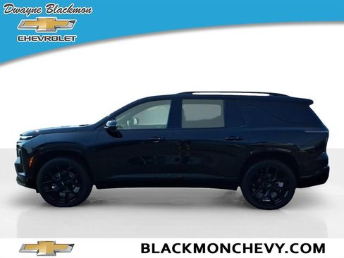 Used 2025 Chevrolet Traverse RS w/ LPO, Floor Liner Package AWD/4WD image 6