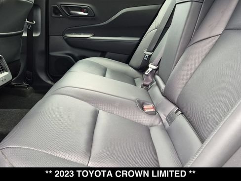 Used 2023 Toyota Crown AWD/4WD image 3
