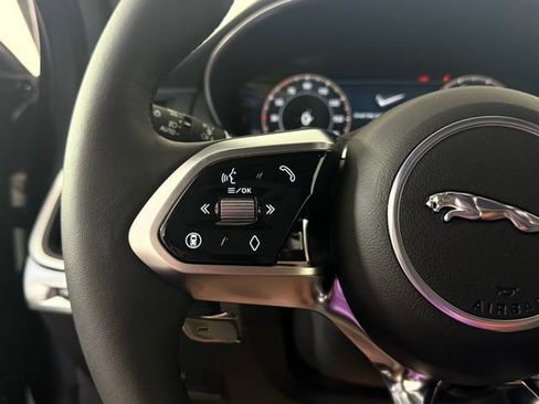 New 2024 Jaguar E-PACE R-Dynamic SE image 21