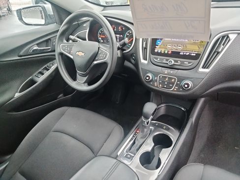 Used 2024 Chevrolet Malibu LT FWD image 15