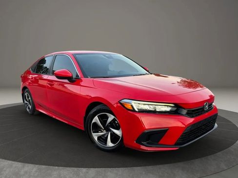 Used 2022 Honda Civic LX image 1