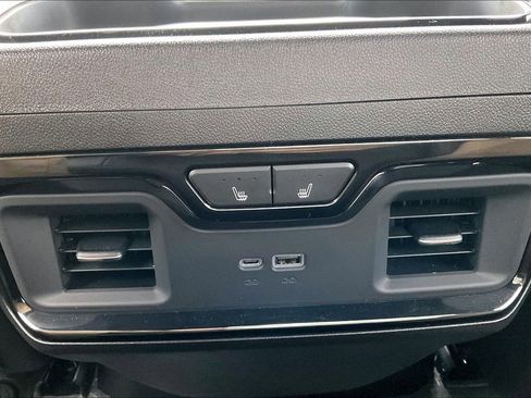 Used 2025 GMC Sierra 3500 AT4 w/ AT4 Premium Plus Package image 12