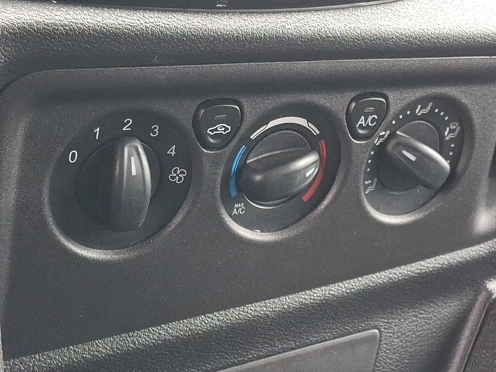 Used 2019 Ford Transit 150 XL RWD image 16
