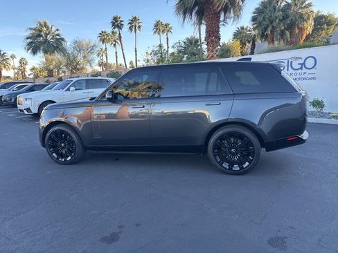 Used 2025 Land Rover Range Rover Long Wheelbase Autobiography image 8