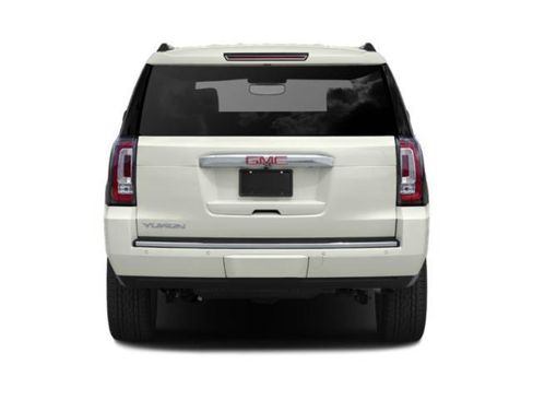 Used 2020 GMC Yukon Denali w/ Denali Premium Package image 8