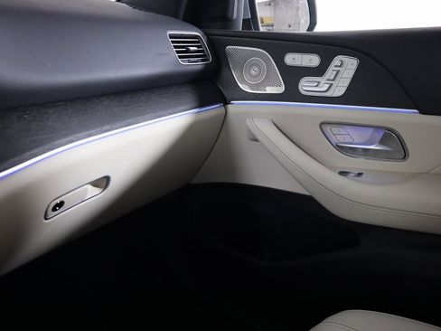 Used 2025 Mercedes-Benz GLE 350 4MATIC image 23