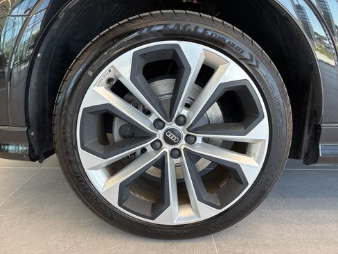 Used 2020 Audi Q3 2.0T Premium Plus AWD/4WD image 28