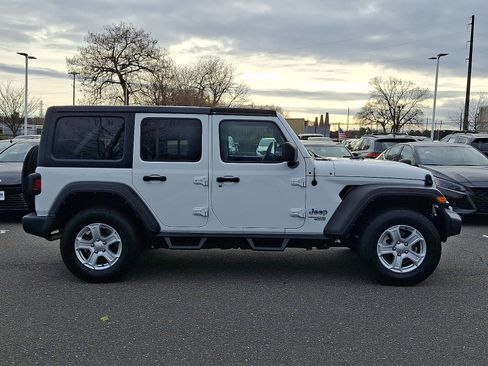 Used 2021 Jeep Wrangler Unlimited Sport image 7
