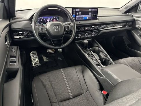 Used 2025 Honda Accord Sport image 25