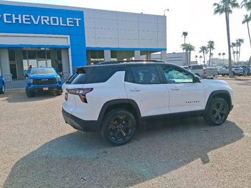 New 2026 Chevrolet Equinox LT w/ Midnight Edition FWD image 4