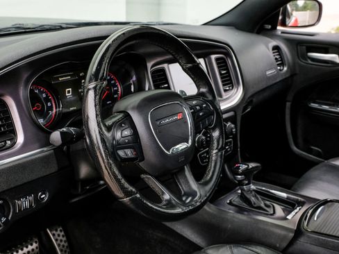 Used 2016 Dodge Charger R/T w/ Plus Group RWD image 21