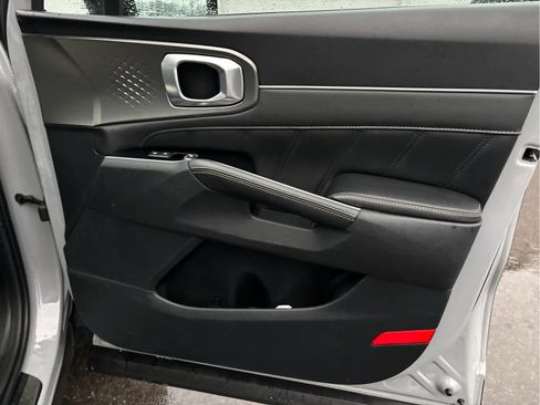 Used 2022 Kia Sorento SX image 28