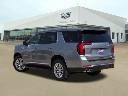 Used 2025 GMC Yukon Denali AWD/4WD image 4