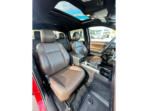Used 2019 Toyota Tacoma Limited image 16