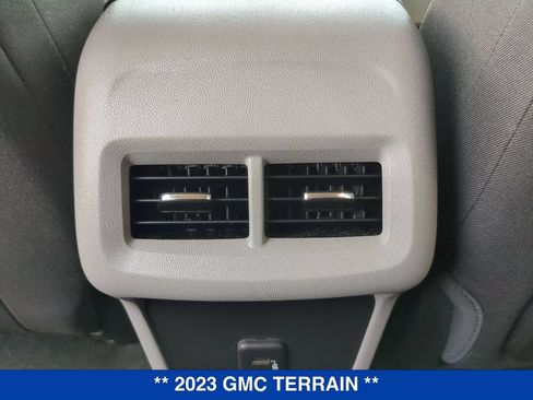 Certified 2023 GMC Terrain SLE AWD/4WD image 17