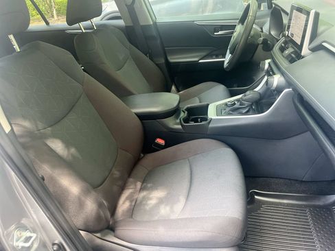 Used 2025 Toyota RAV4 XLE w/ Convenience Package AWD/4WD image 24