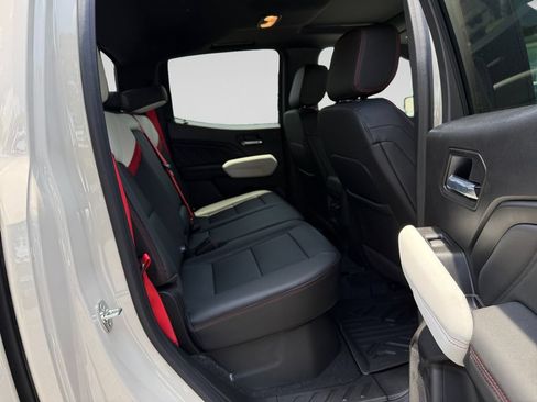 New 2026 GMC Canyon AT4X w/ LPO, Black Badging Package AWD/4WD image 18