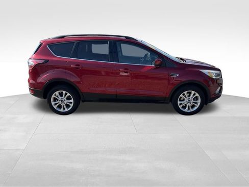 Used 2018 Ford Escape SEL FWD image 7