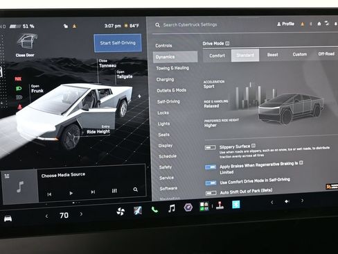 Used 2024 Tesla Cybertruck Cyberbeast AWD/4WD image 31