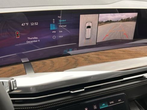 Certified 2026 Cadillac Escalade Platinum Sport image 19