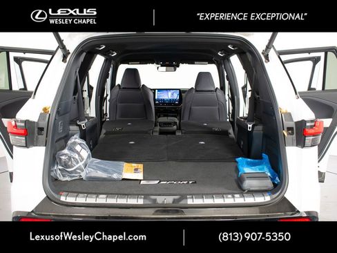 New 2026 Lexus TX 500h AWD image 14