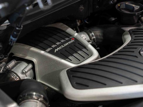 Used 2016 McLaren 650S Spider RWD image 37