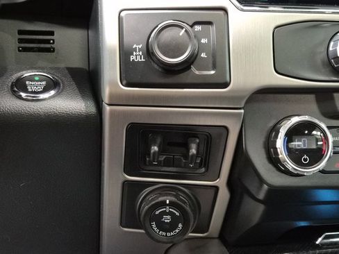 Used 2022 Ford F350 Platinum w/ Tremor Off-Road Package image 33