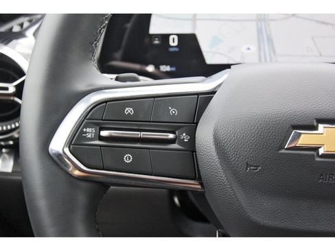 Used 2026 Chevrolet Equinox LT FWD image 15